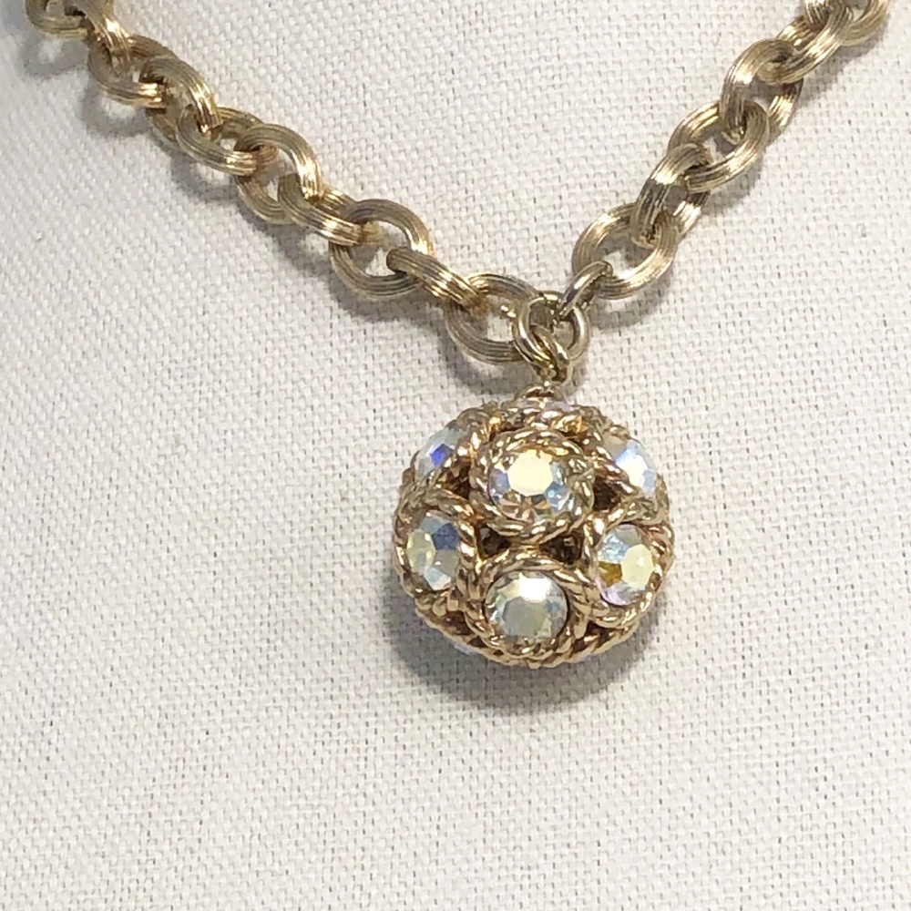 Vintage Sarah Coventry Gold Tone Necklace